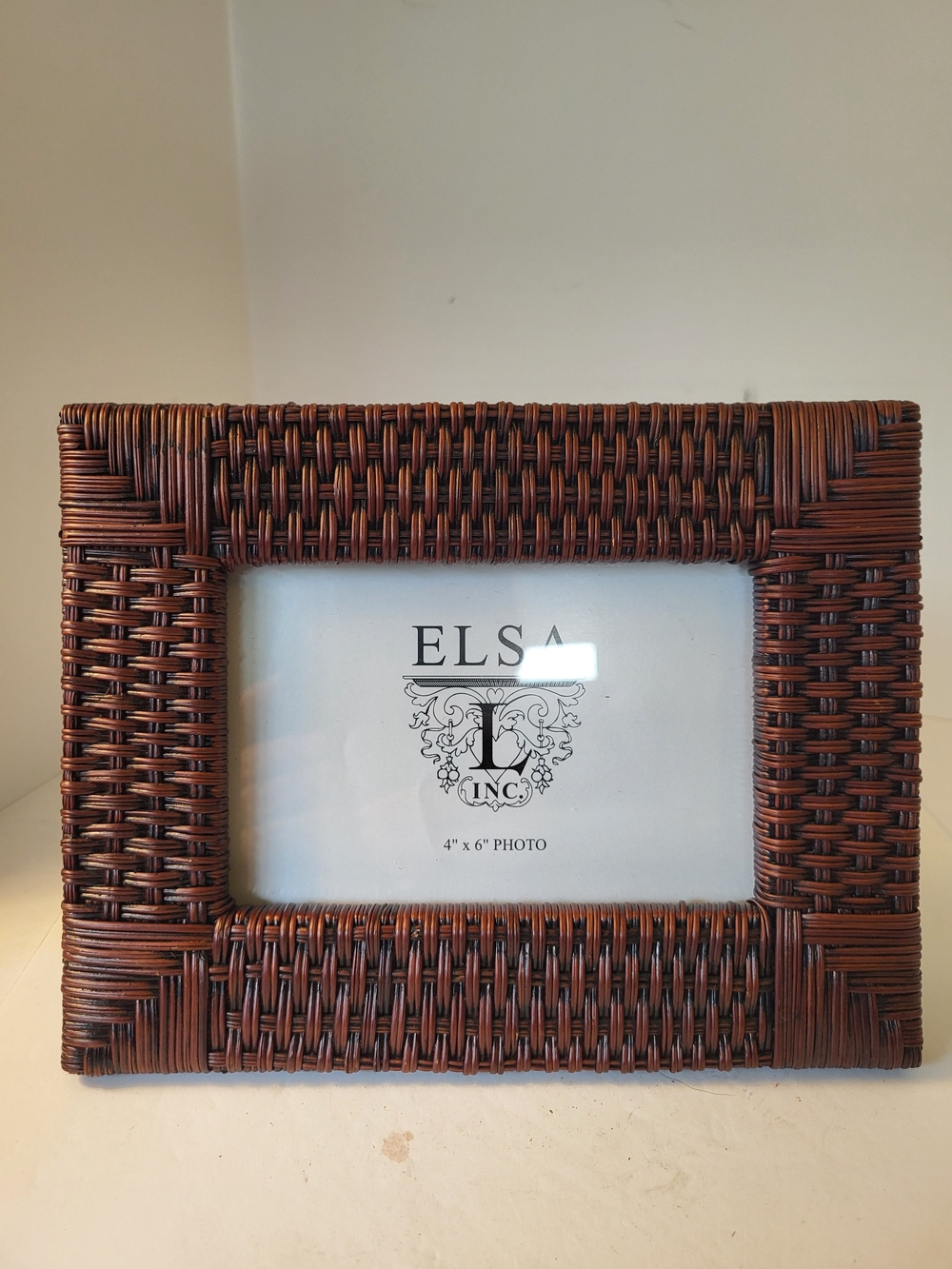 ELSA L. Brown  Woven Wicker Photo Frame 4×6"